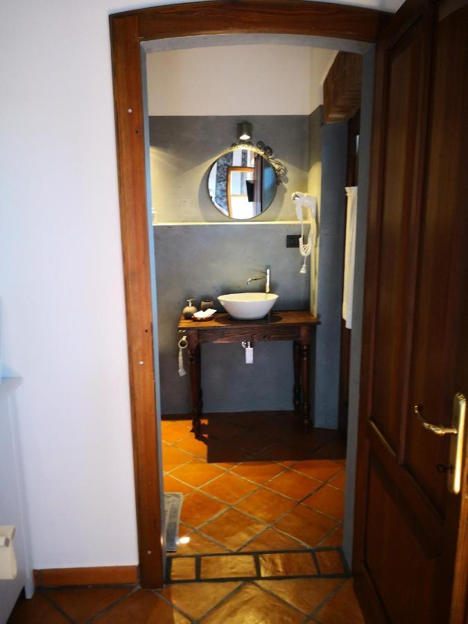 B&B Il Martin Pescatore Bagnolo San Vito Exterior photo