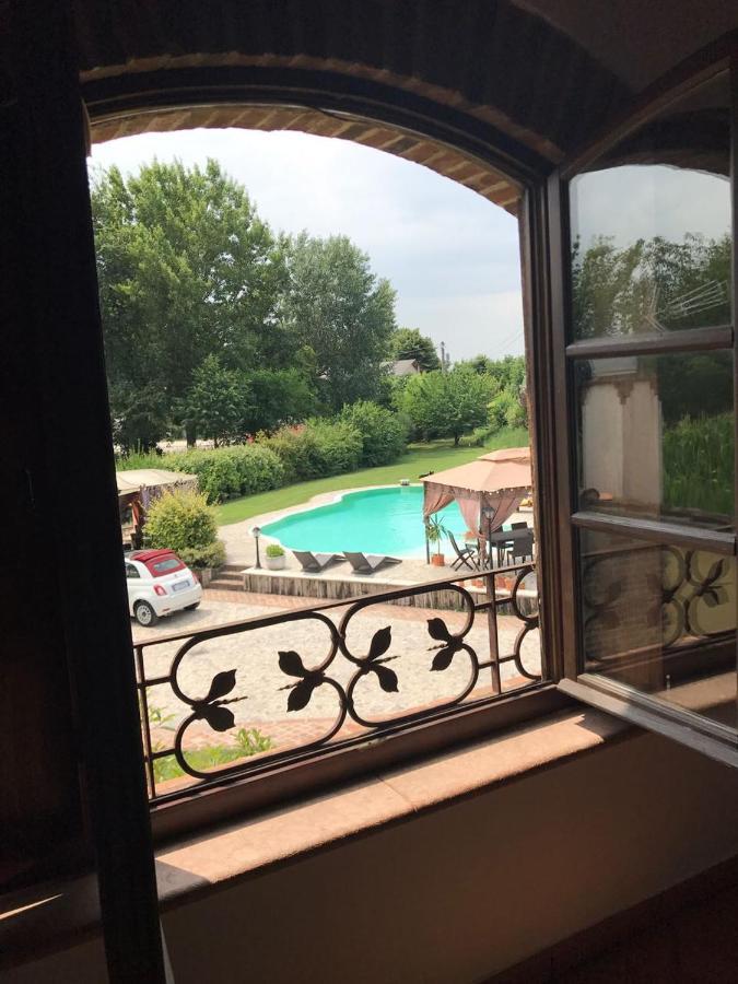 B&B Il Martin Pescatore Bagnolo San Vito Exterior photo