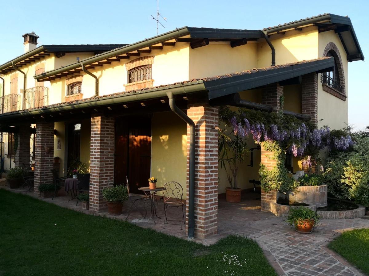 B&B Il Martin Pescatore Bagnolo San Vito Exterior photo
