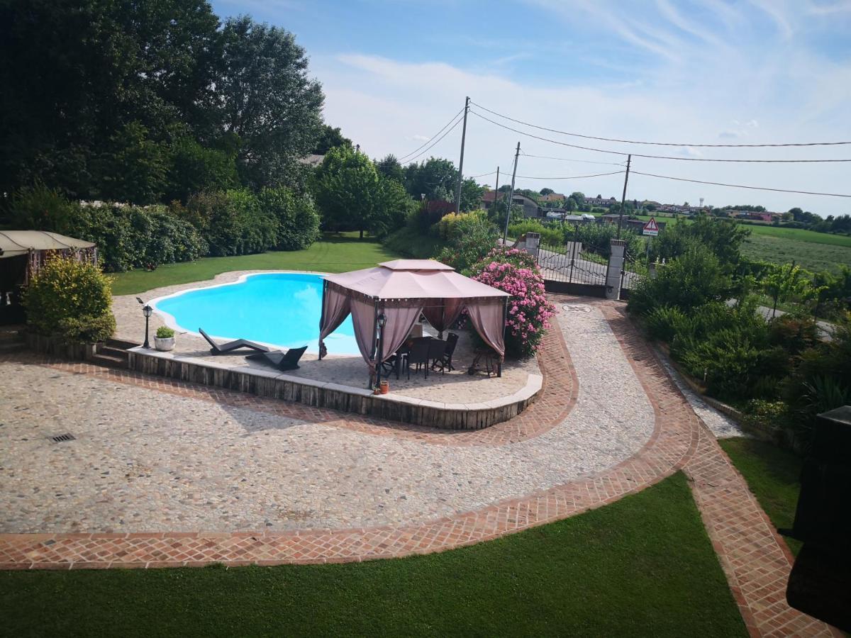 B&B Il Martin Pescatore Bagnolo San Vito Exterior photo
