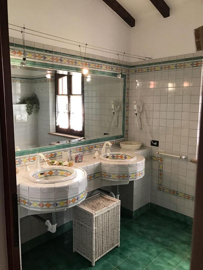 B&B Il Martin Pescatore Bagnolo San Vito Exterior photo